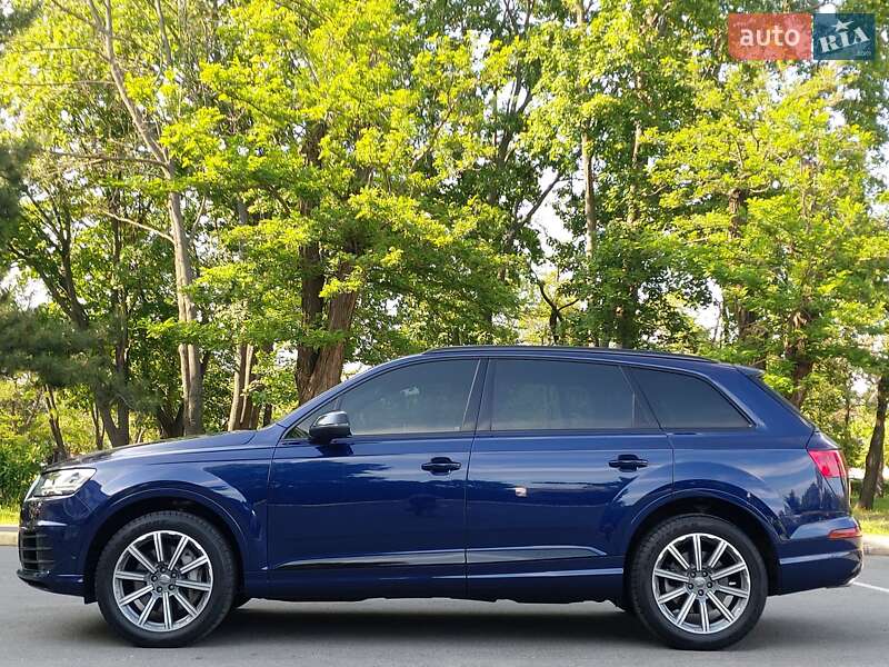 Позашляховик / Кросовер Audi Q7 2019 в Миколаєві