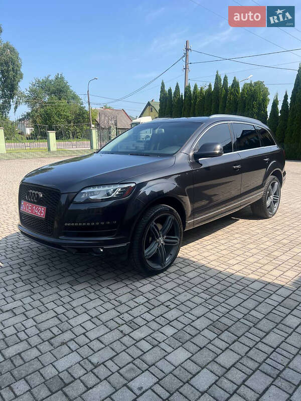 Внедорожник / Кроссовер Audi Q7 2014 в 