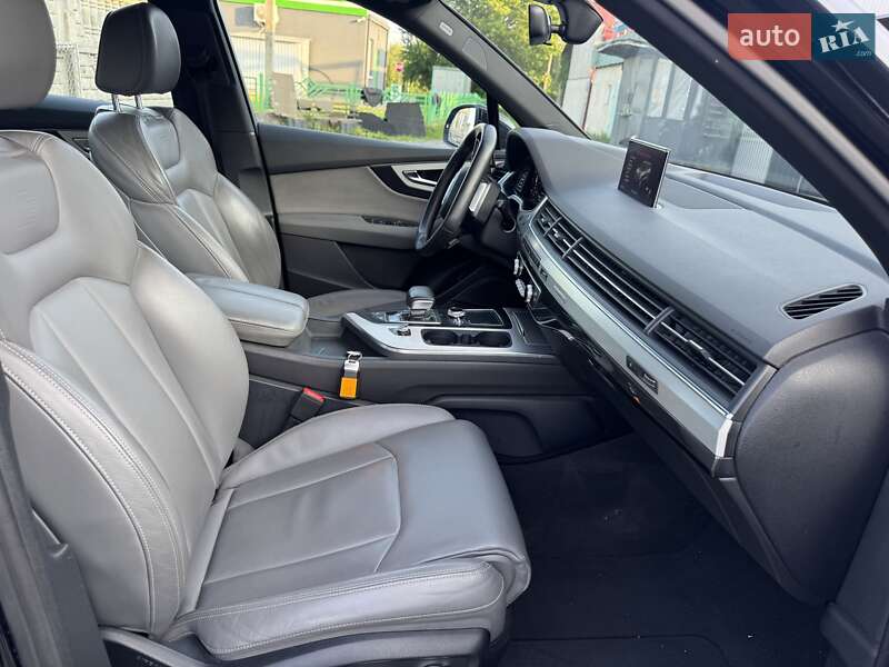 Внедорожник / Кроссовер Audi Q7 2016 в Тернополе