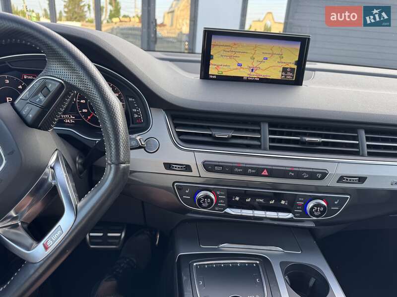 Внедорожник / Кроссовер Audi Q7 2016 в Тернополе
