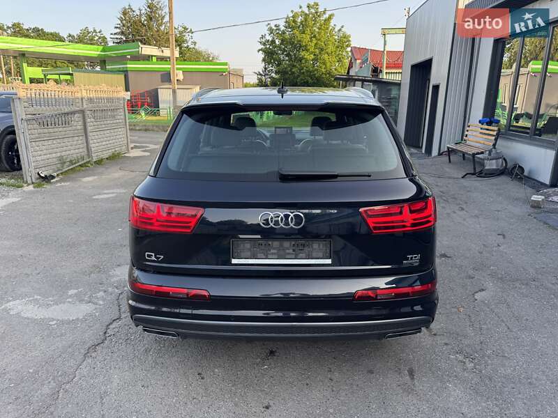 Внедорожник / Кроссовер Audi Q7 2016 в Тернополе