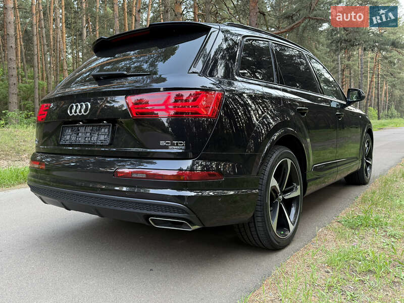 Внедорожник / Кроссовер Audi Q7 2019 в Киеве