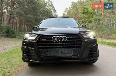 Внедорожник / Кроссовер Audi Q7 2019 в 