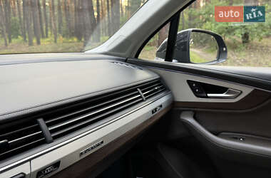 Внедорожник / Кроссовер Audi Q7 2019 в 
