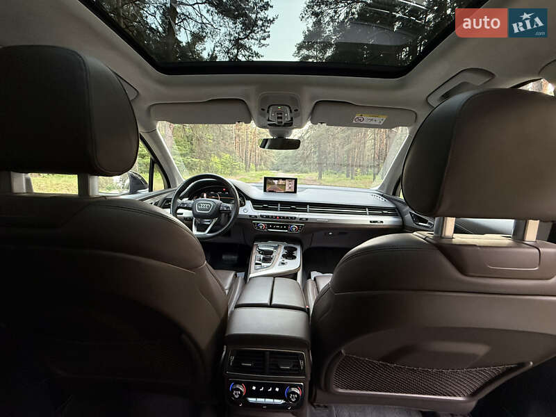 Внедорожник / Кроссовер Audi Q7 2019 в Киеве