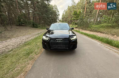 Внедорожник / Кроссовер Audi Q7 2019 в 