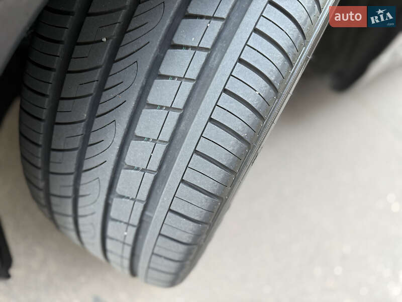 Внедорожник / Кроссовер Audi Q7 2019 в Киеве