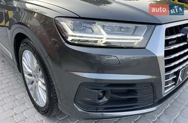 Внедорожник / Кроссовер Audi Q7 2018 в 