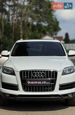 Внедорожник / Кроссовер Audi Q7 2012 в 