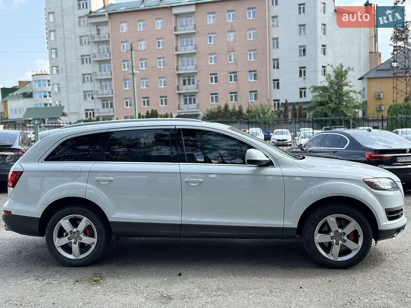 Внедорожник / Кроссовер Audi Q7 2012 в Киеве