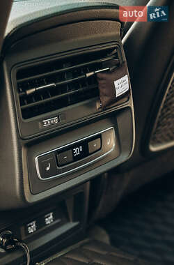 Внедорожник / Кроссовер Audi Q7 2020 в 