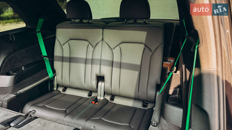 Внедорожник / Кроссовер Audi Q7 2020 в Хмельницком