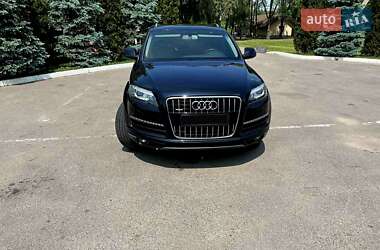 Внедорожник / Кроссовер Audi Q7 2011 в 