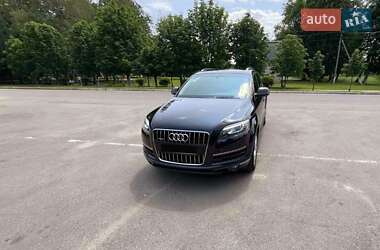 Внедорожник / Кроссовер Audi Q7 2011 в 