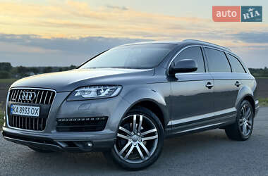 Позашляховик / Кросовер Audi Q7 2010 в 