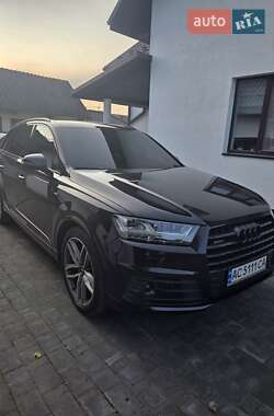 Внедорожник / Кроссовер Audi Q7 2019 в 