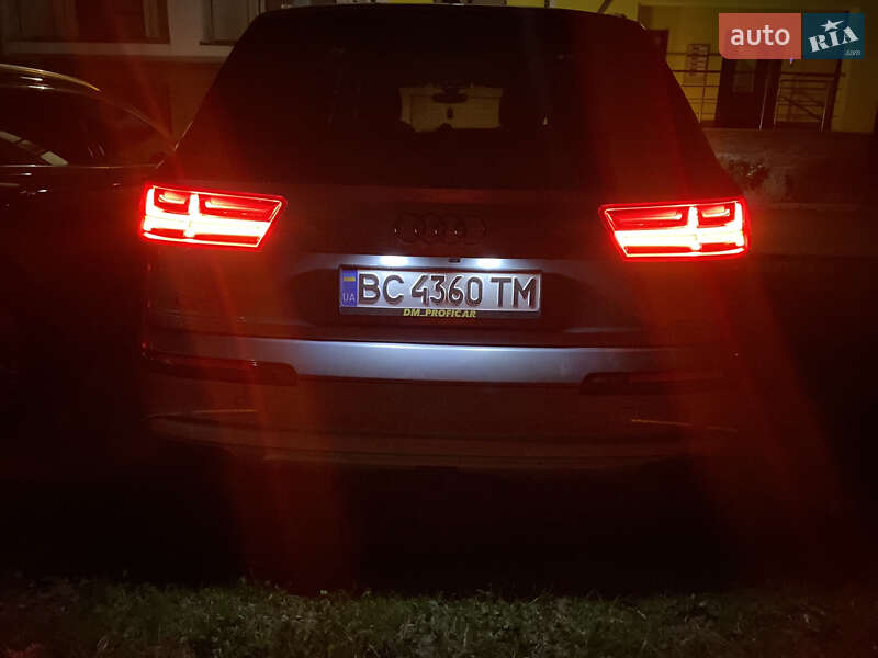 Позашляховик / Кросовер Audi Q7 2016 в Дрогобичі