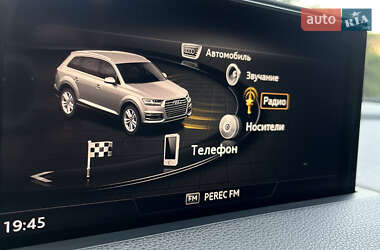 Внедорожник / Кроссовер Audi Q7 2016 в 