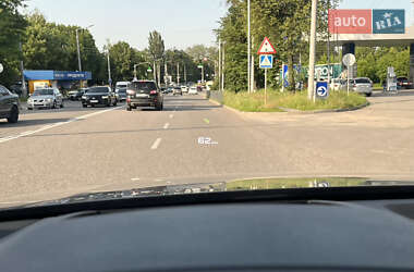 Внедорожник / Кроссовер Audi Q7 2016 в 