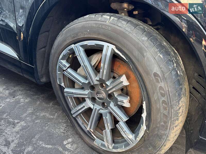 Внедорожник / Кроссовер Audi Q7 2018 в Львове