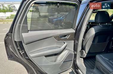 Внедорожник / Кроссовер Audi Q7 2020 в 