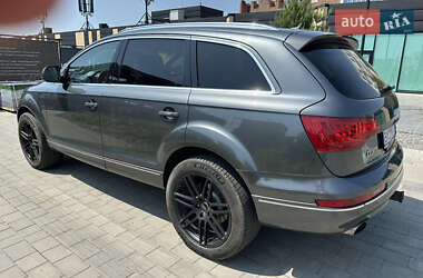 Внедорожник / Кроссовер Audi Q7 2013 в 