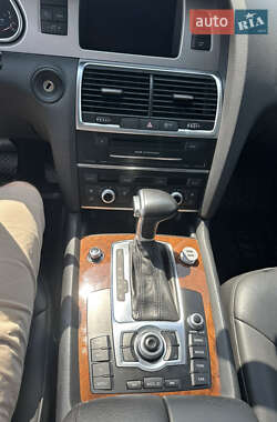 Внедорожник / Кроссовер Audi Q7 2013 в 