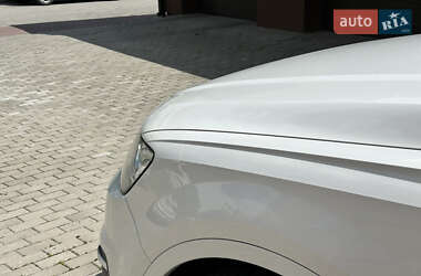 Позашляховик / Кросовер Audi Q7 2015 в 