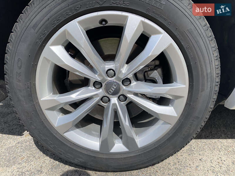 Позашляховик / Кросовер Audi Q7 2017 в Києві