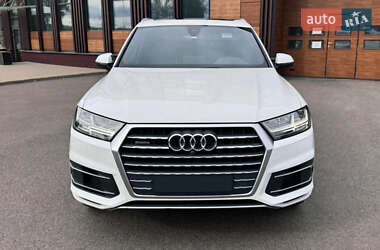 Внедорожник / Кроссовер Audi Q7 2018 в 