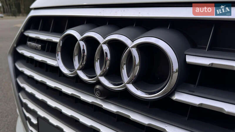 Внедорожник / Кроссовер Audi Q7 2018 в Одессе