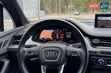 Внедорожник / Кроссовер Audi Q7 2018 в 