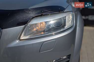 Позашляховик / Кросовер Audi Q7 2007 в 