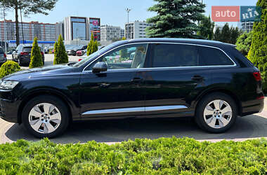 Внедорожник / Кроссовер Audi Q7 2016 в 