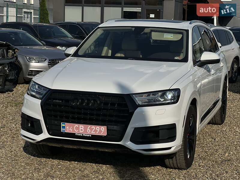Внедорожник / Кроссовер Audi Q7 2017 в Стрые