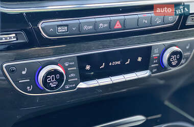 Внедорожник / Кроссовер Audi Q7 2017 в 
