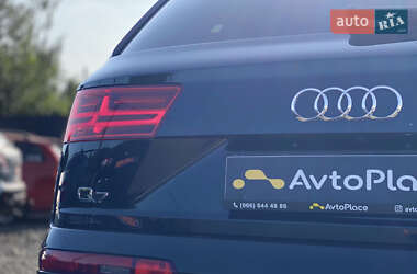 Внедорожник / Кроссовер Audi Q7 2017 в 