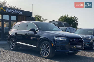 Внедорожник / Кроссовер Audi Q7 2017 в 