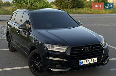 Внедорожник / Кроссовер Audi Q7 2015 в 