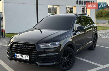 Внедорожник / Кроссовер Audi Q7 2015 в 