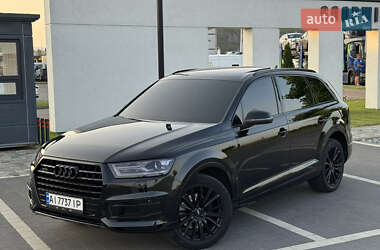 Внедорожник / Кроссовер Audi Q7 2015 в 