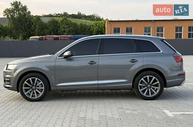Позашляховик / Кросовер Audi Q7 2017 в 
