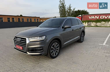 Позашляховик / Кросовер Audi Q7 2017 в 