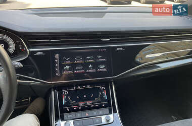 Внедорожник / Кроссовер Audi Q7 2020 в 