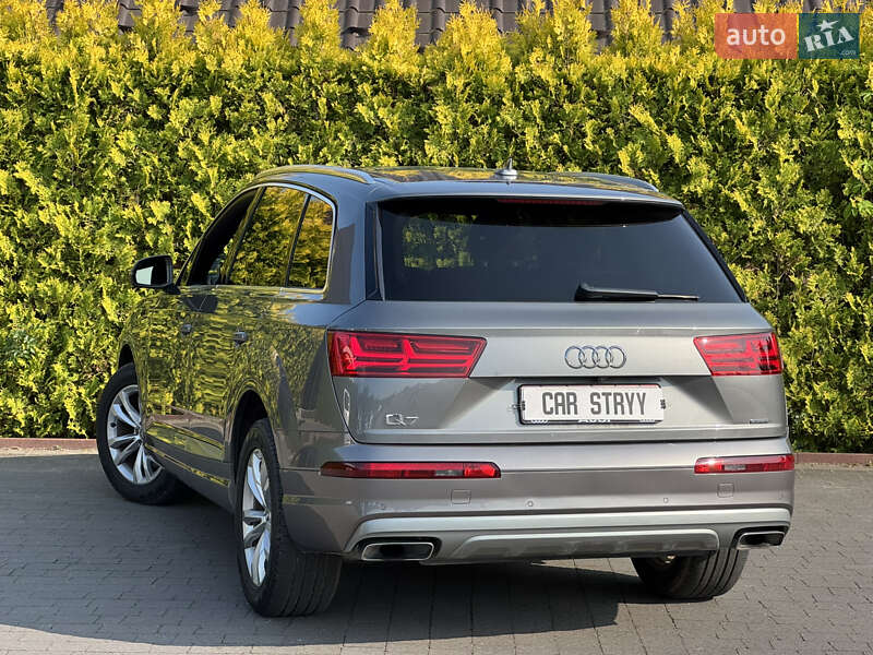 Внедорожник / Кроссовер Audi Q7 2017 в Стрые