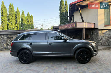 Позашляховик / Кросовер Audi Q7 2015 в 