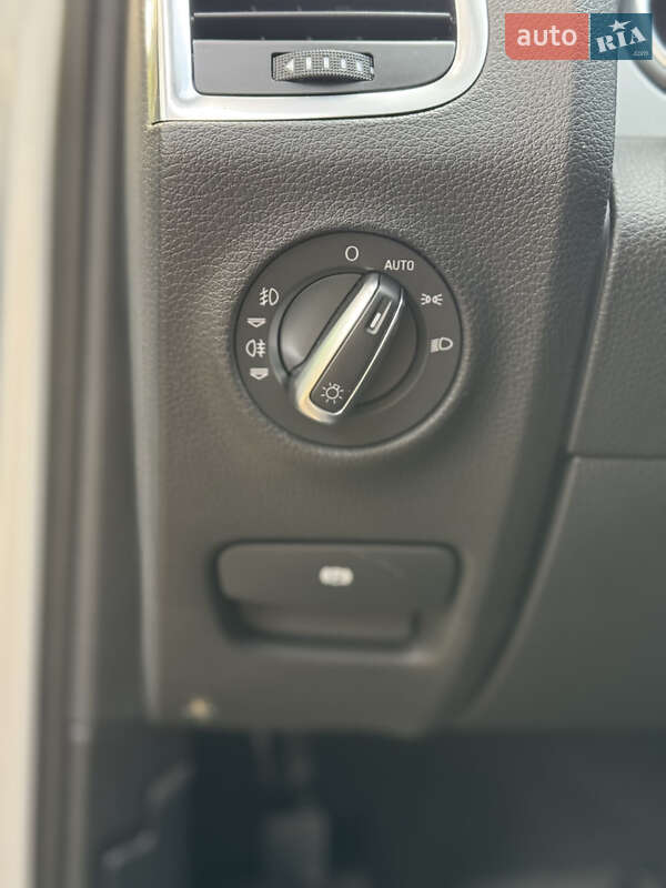 Позашляховик / Кросовер Audi Q7 2013 в Черкасах фото 32 Позашляховик / Кросовер Audi Q7 2013 в Черкасах