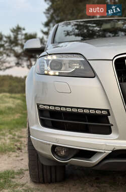 Внедорожник / Кроссовер Audi Q7 2013 в 