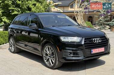 Внедорожник / Кроссовер Audi Q7 2018 в 