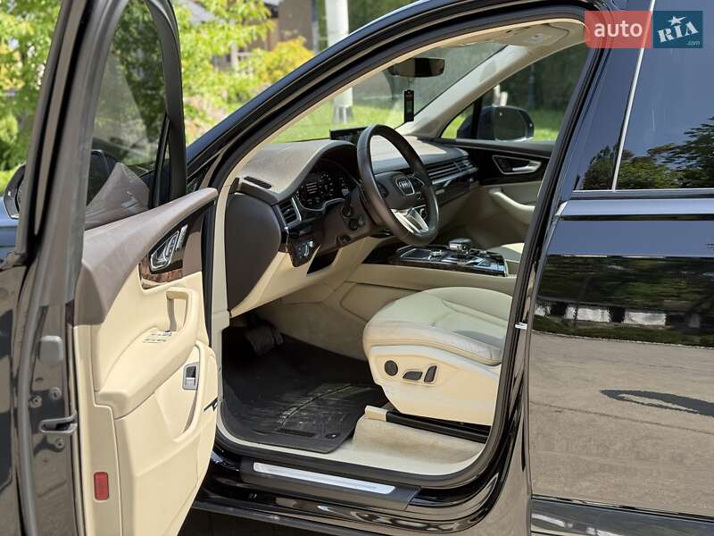 Внедорожник / Кроссовер Audi Q7 2018 в Жовкве